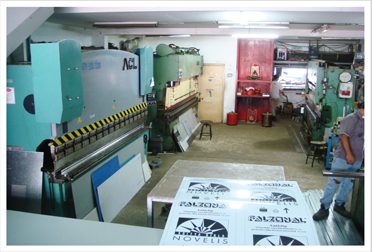 Right Image 1